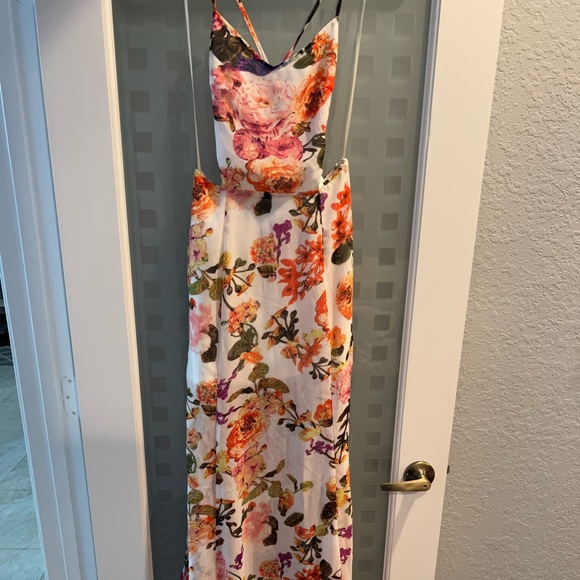 Maxi floral dress - Picture 1 of 5